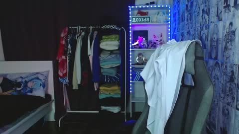 Snapshot of kevin_joestar chatting on December 9, 4:34 am Kevin online show from December 9, 4:34 am