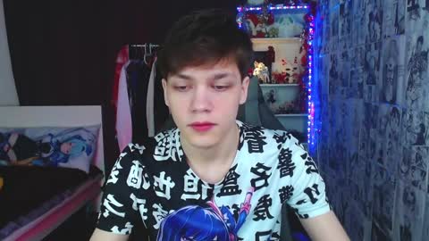 Snapshot of kevin_joestar chatting on December 10, 5:39 am Kevin online show from December 10, 5:39 am