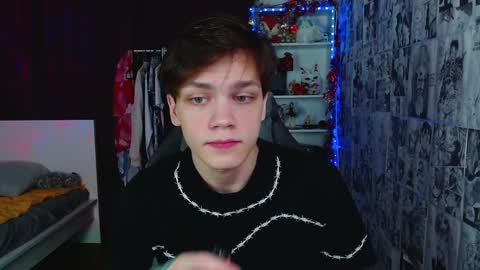 Snapshot of kevin_joestar chatting on January 10, 4:44 am Kevin online show from January 10, 4:44 am