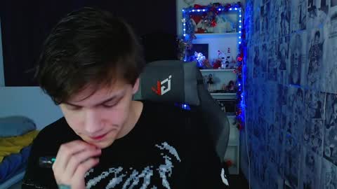 Snapshot of kevin_joestar chatting on January 22, 3:41 am Kevin online show from January 22, 3:41 am