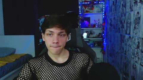 Snapshot of kevin_joestar chatting on January 23, 6:49 am Kevin online show from January 23, 6:49 am