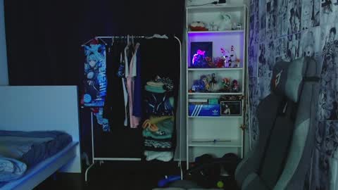 Snapshot of kevin_joestar chatting on February 3, 2:03 am Kevin online show from February 3, 2:03 am