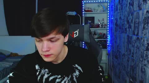 Snapshot of kevin_joestar chatting on February 4, 6:36 am Kevin online show from February 4, 6:36 am