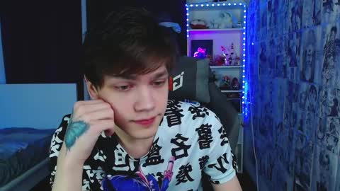 Snapshot of kevin_joestar chatting on February 10, 4:41 am Kevin online show from February 10, 4:41 am