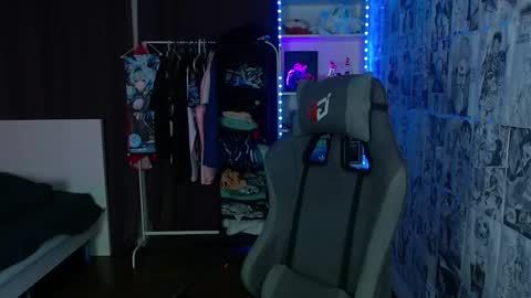 Snapshot of kevin_joestar chatting on February 20, 4:50 am Kevin online show from February 20, 4:50 am