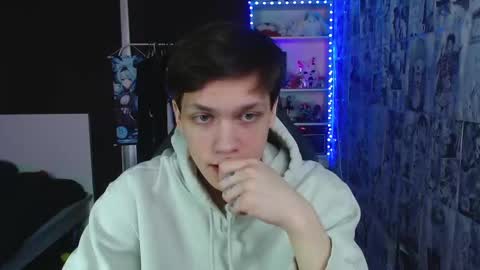 Snapshot of kevin_joestar chatting on March 5, 7:49 am Kevin online show from March 5, 7:49 am