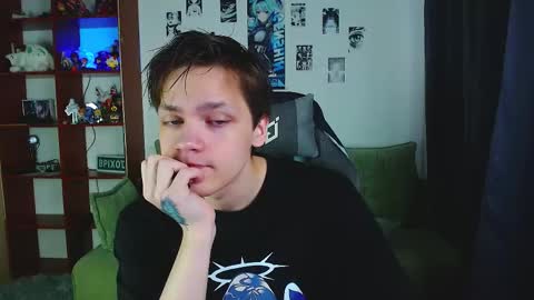 Snapshot of kevin_joestar chatting on September 17, 5:20 am Kevin online show from September 17, 5:20 am