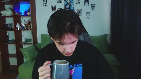 Snapshot of kevin_joestar chatting on September 20, 5:41 am Kevin online show from September 20, 5:41 am