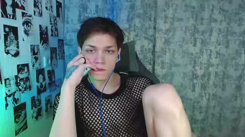 Snapshot of kevin_joestar chatting on October 10, 4:22 am Kevin online show from October 10, 4:22 am