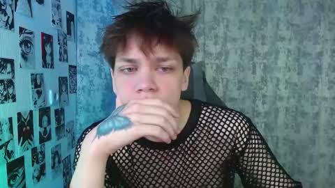 Snapshot of kevin_joestar chatting on October 19, 4:02 am Kevin online show from October 19, 4:02 am