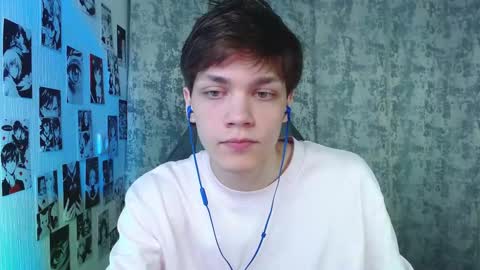 Snapshot of kevin_joestar chatting on October 24, 5:37 am Kevin online show from October 24, 5:37 am