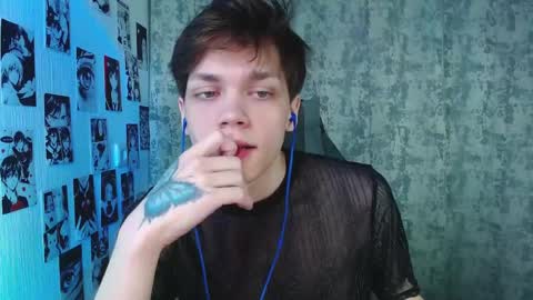 Snapshot of kevin_joestar chatting on October 25, 4:42 am Kevin online show from October 25, 4:42 am