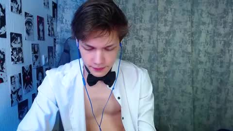 Snapshot of kevin_joestar chatting on November 3, 4:58 am Kevin online show from November 3, 4:58 am