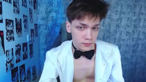 Snapshot of kevin_joestar chatting on November 23, 3:39 am Kevin online show from November 23, 3:39 am