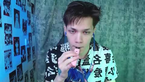 Snapshot of kevin_joestar chatting on December 2, 3:34 am Kevin online show from December 2, 3:34 am