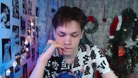 Snapshot of kevin_joestar chatting on December 5, 4:54 am Kevin online show from December 5, 4:54 am