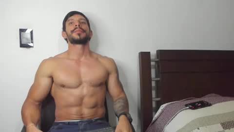 kevin_malone22 online show from November 8, 11:58 pm