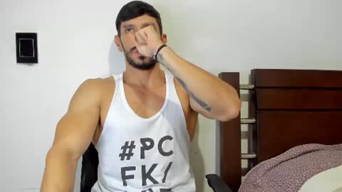 kevin_malone22 online show from July 24, 9:46 pm