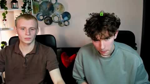 Snapshot of kevin_nix_ chatting on March 14, 10:21 am kevin_nix_ online show from March 14, 10:21 am