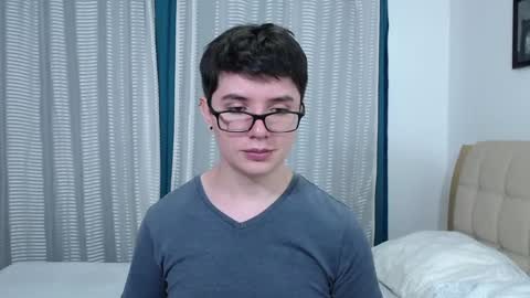 Snapshot of kevinhunts chatting on October 14, 12:55 am Kevin online show from October 14, 12:55 am