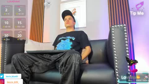 Sexy  Hot Kevin online show from November 6, 11:48 pm