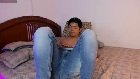 kevin and ottis online show from March 6, 11:12 pm