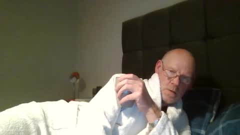 kevlooking4sez online show from March 31, 10:32 pm