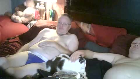 Snapshot of kevydaddyhubby2 chatting on November 8, 10:41 pm kevydaddyhubby2 online show from November 8, 10:41 pm