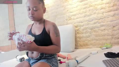 keyla nahir online show from September 13, 2:11 am