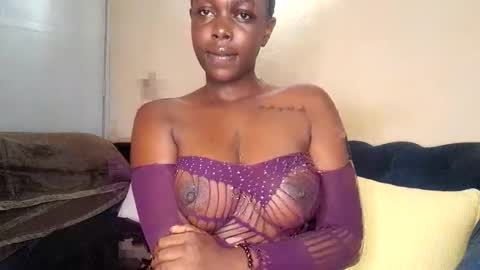 Snapshot of keylaa4 chatting on November 10, 6:12 am keyla online show from November 10, 6:12 am