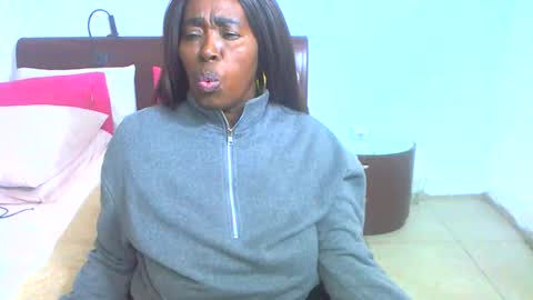 keysenbarxx19 online show from June 21, 8:44 pm