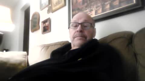 Snapshot of kfries chatting on October 14, 10:38 am Kent online show from October 14, 10:38 am