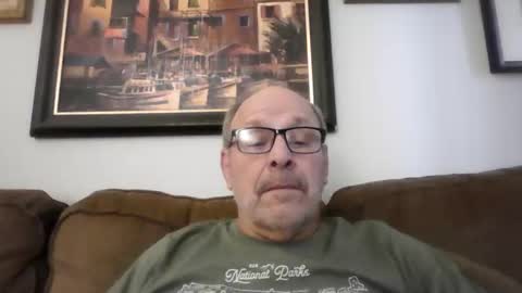 Snapshot of kfries chatting on October 27, 9:08 pm Kent online show from October 27, 9:08 pm