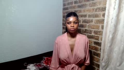 Snapshot of kgadee3 chatting on December 5, 5:17 pm kgadee3 online show from December 5, 5:17 pm