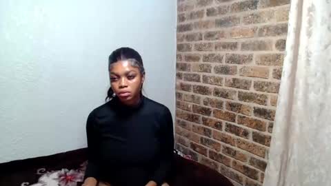 Snapshot of kgadee3 chatting on December 8, 3:24 pm kgadee3 online show from December 8, 3:24 pm