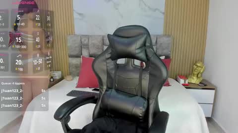 khalifa online show from December 26, 8:42 pm