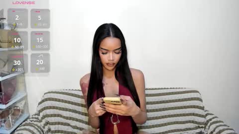 Snapshot of khalifafoxxxx chatting on November 17, 7:41 pm khalifa online show from November 17, 7:41 pm