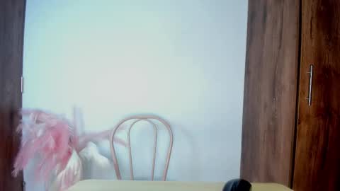 Snapshot of khate_smith chatting on October 24, 3:52 pm khate_smith online show from October 24, 3:52 pm