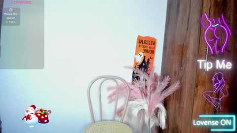 Snapshot of khate_smith chatting on November 8, 4:07 pm khate_smith online show from November 8, 4:07 pm