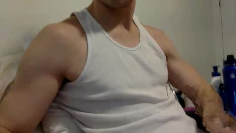 Snapshot of kheaven711 chatting on March 9, 9:03 pm Kheaven711 online show from March 9, 9:03 pm