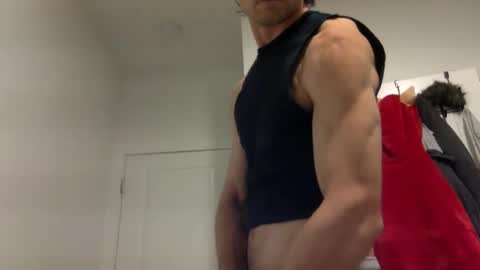 Snapshot of kheaven711 chatting on September 16, 7:42 am Kheaven711 online show from September 16, 7:42 am