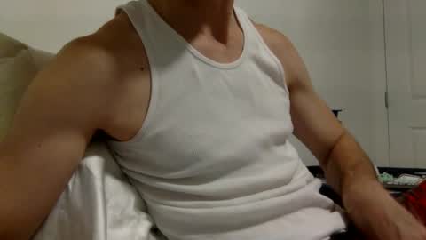 Snapshot of kheaven711 chatting on September 18, 7:43 am Kheaven711 online show from September 18, 7:43 am