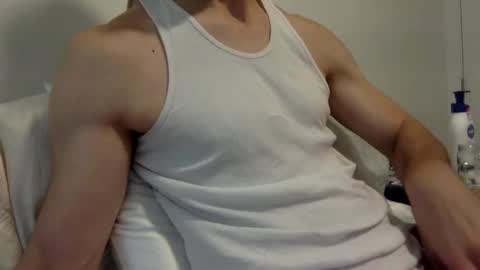 Snapshot of kheaven711 chatting on October 9, 6:28 pm Kheaven711 online show from October 9, 6:28 pm