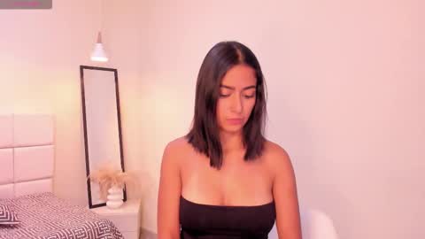 Khloe online show from January 15, 12:32 pm