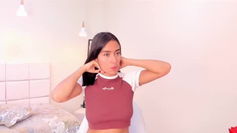 Khloe online show from March 26, 2:00 pm