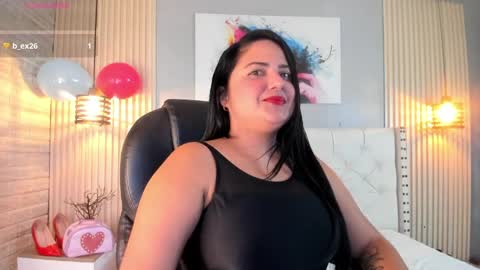 Snapshot of khloe_smith07 chatting on May 25, 3:34 am khloe_smith07 online show from May 25, 3:34 am