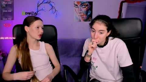 khloebeauty online show from December 13, 8:14 pm