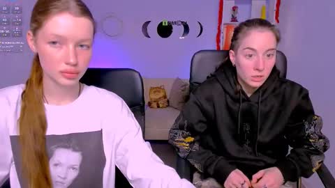 khloebeauty online show from March 23, 8:24 pm