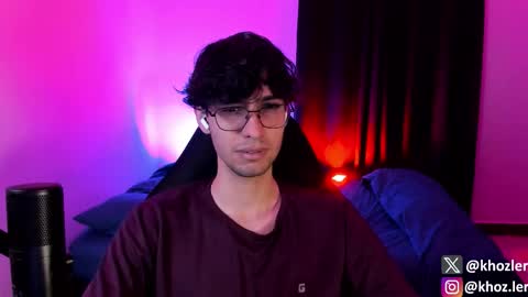 khozler_ online show from November 15, 2:20 am
