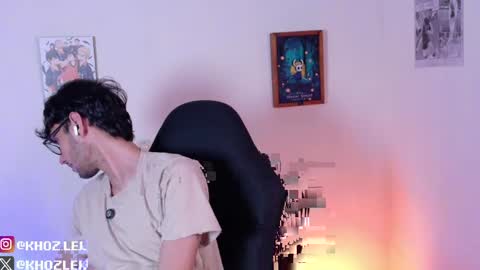 khozler_ online show from April 15, 3:02 am